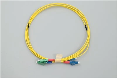 Kuituoptinen liitosjohto Lc apc to lc upc Duplex Yellow
