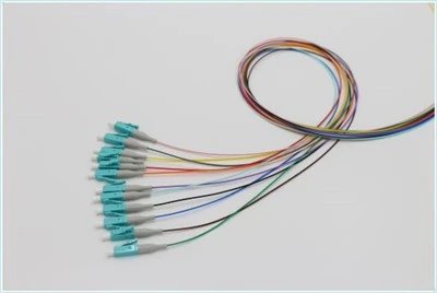 kuitu   optinen   pigtail   LC   UPC   OM% 7b% 7b0% 7d% 7d   COLORS
